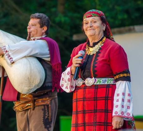 На 8 януари рожден ден празнува жената чийто глас стигна