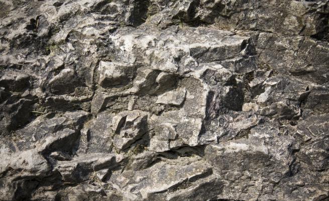 Евакуираха всички хора, застрашени от срутище в село Дряново