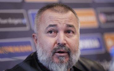 Новият национален селекционер на България Ясен Петров обяви официално екипа