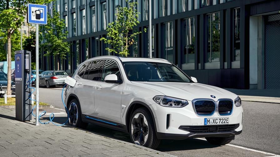 BMW ще удвои продажбите на електромобили през 2021 г.