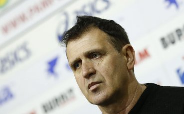 Бившият треньор на ЦСКА и Локомотив  Пд Бруно Акрапович беше уволнен