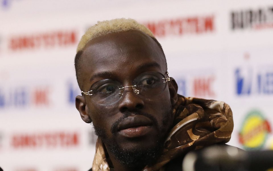 Доста сериозна пречка изникна пред евентуалния трансфер на нападателя на