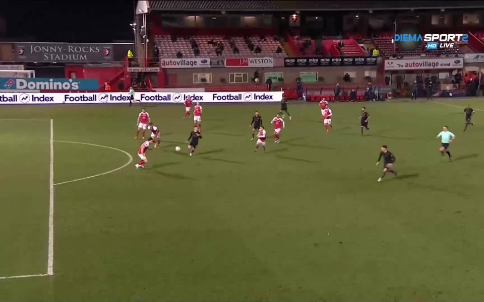 Фил Фоудън спасява Сити в Челтнъм function showNative(obj) { setTimeout(function