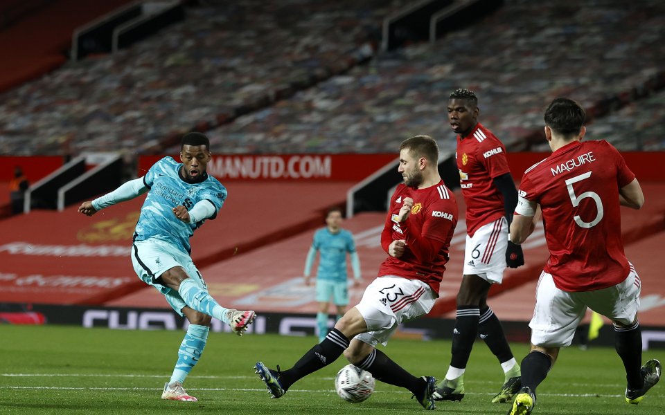 Отборите на Манчестър Юнайтед и Ливърпул играят при резултат 0:0