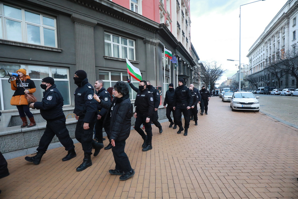 200 дни протести в София срещу правителството и главния прокурор