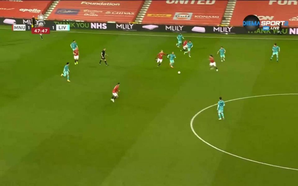 Манчестър Юнайтед - Ливърпул 3:2 /репортаж/ function showNative(obj) { setTimeout(function