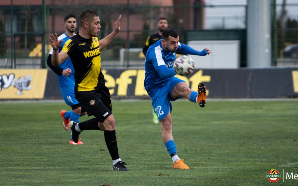 Трима юноши на Ботев Пловдив получиха повиквателна за лагер-сбор на