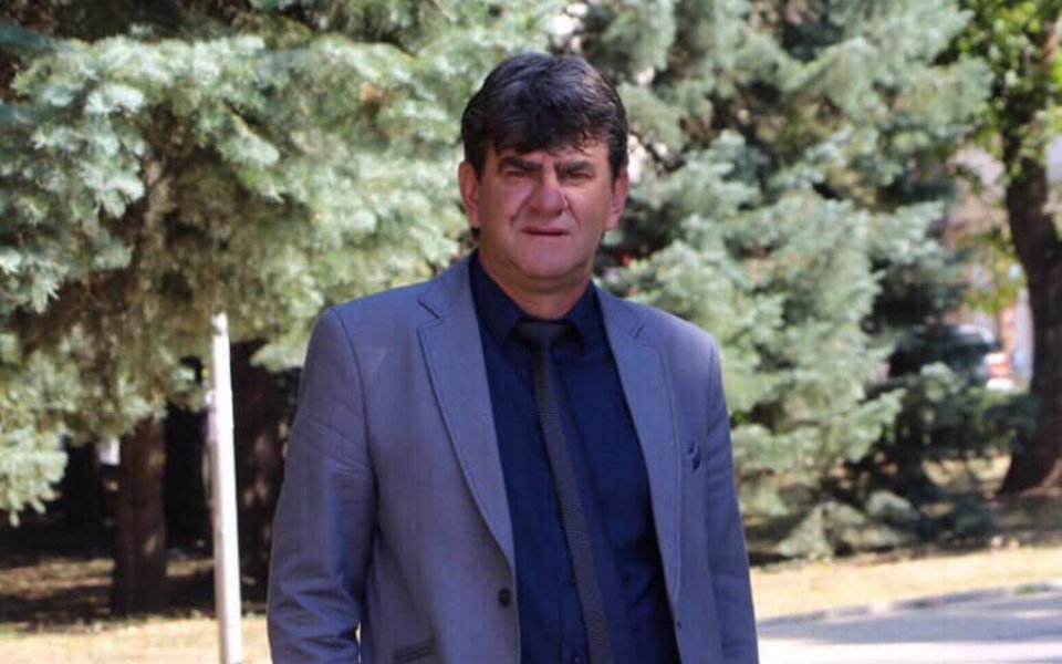 Кметът на пернишкото село Драгичево Виктор Викторов се е заел