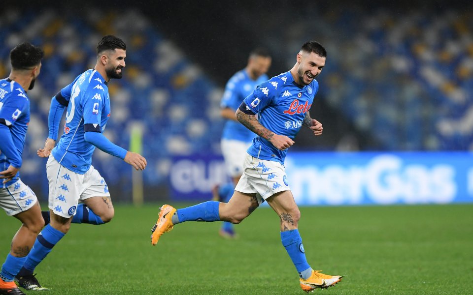 Наполи постигна успех с 2:0 при домакинството си на Парма