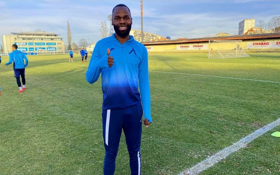 Дилън Джордж ще бъде конкурент на Здравко Димитров, който продължава