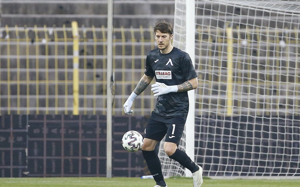 За първи път от година насам Левски записа две поредни