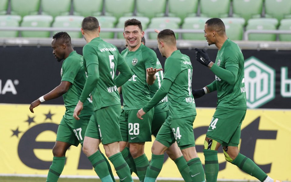 Отборът на Лудогорец се справи в домакинството си на Етър