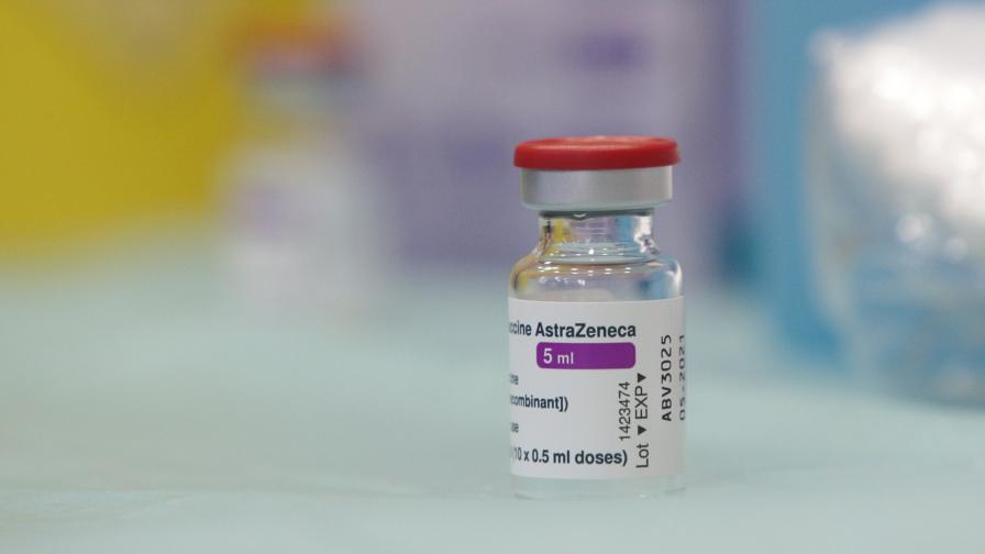Германски учени откриха причините за тромбози след ваксиниране с AstraZeneca