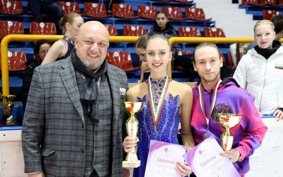 Наши фигуристи с първо и второ място на международния турнир в София