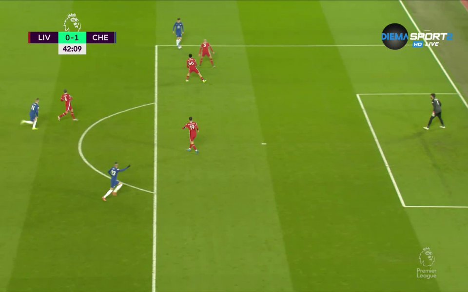 Челси все пак поведе в резултата в 42-ата минута след