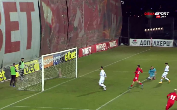 Манев сложи точка на спора срещу 