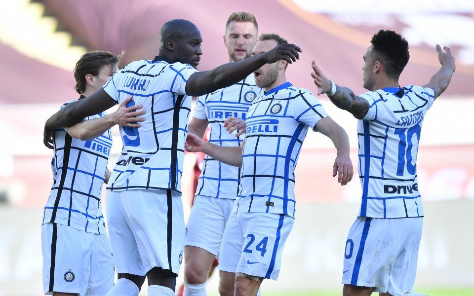 Отборите на Торино и Интер играят при