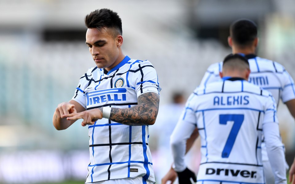 Нападателят на Интер Лаутаро Мартинес е близо до нов договор