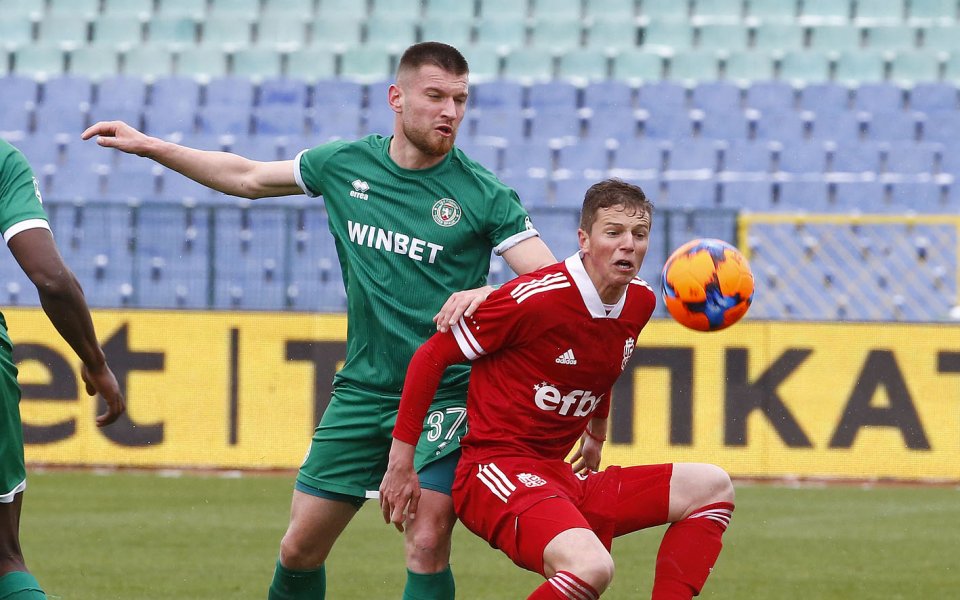 ЦСКА 1948 и Ботев Враца играят при 0:0 в първия