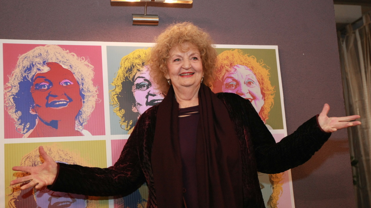 <p>На 87-годишна възраст си отиде голямата българска театрална, филмова и телевизионна актриса Татяна Лолова</p>