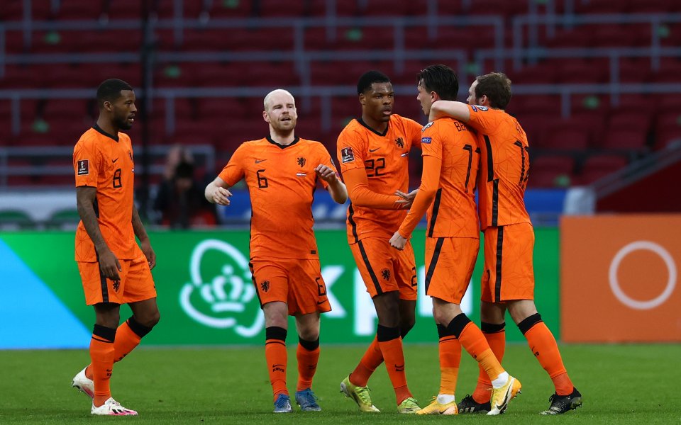 Националният отбор на Нидерландия победи безпроблемно с 2:0 тима на