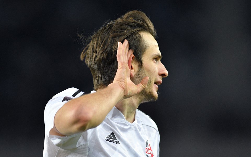 Националните отбори на Грузия и Испания играят при