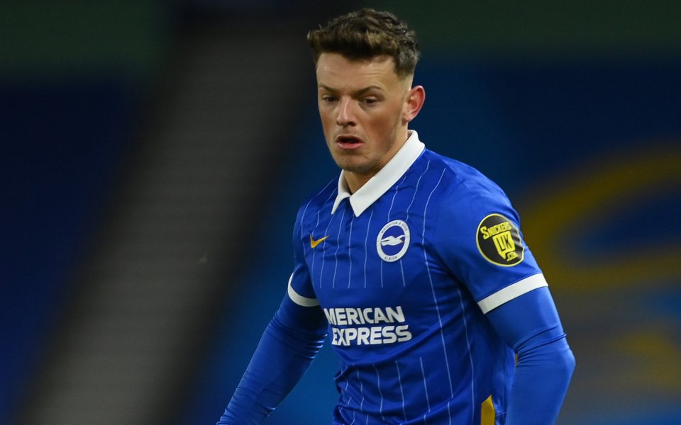 Отборът на Манчестър Юнайтед иска да подпише с нов централен