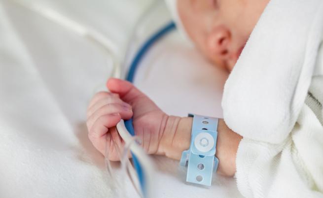 Лекари от Националната кардиологична болница спасиха бебе на 32 дни