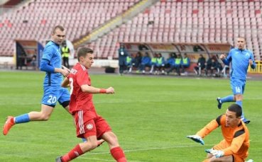 ЦСКА победи с 2 0 Левски в мач от 24 ия кръг