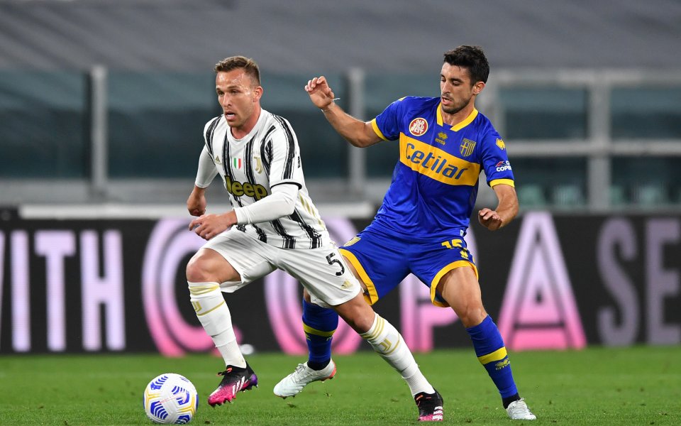 Ювентус и Парма играят при резултат