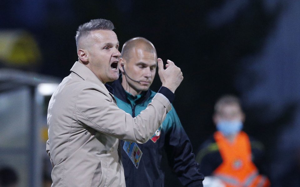 Треньорът на Ботев Пловдив Азрудин Валентич коментира поражението на тима