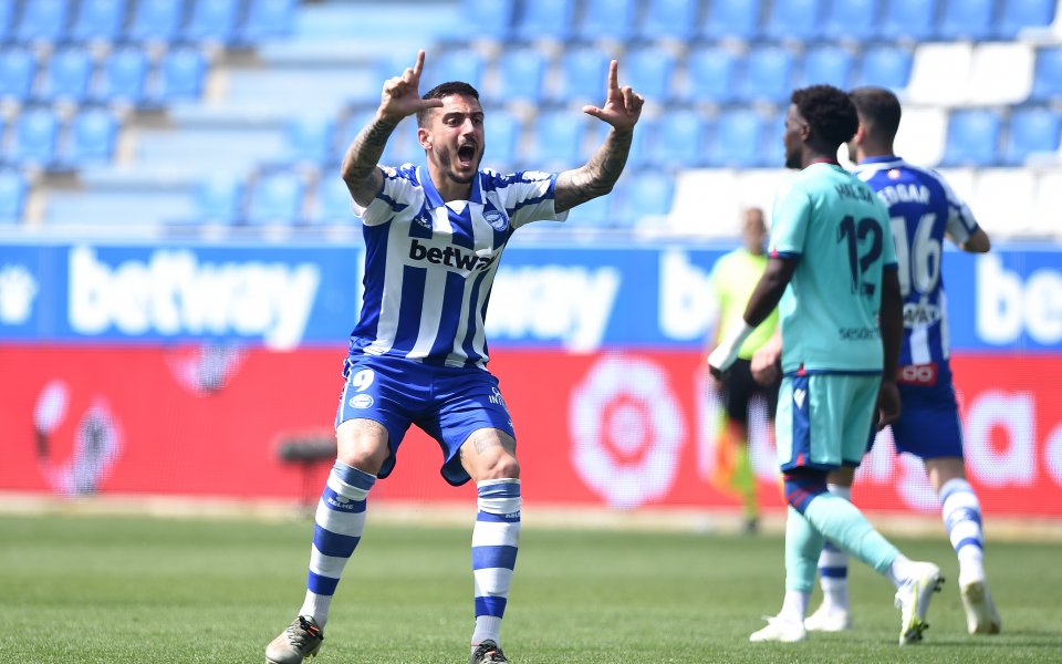 Отборите на Дертиво Алавес и Леванте не успяха да се