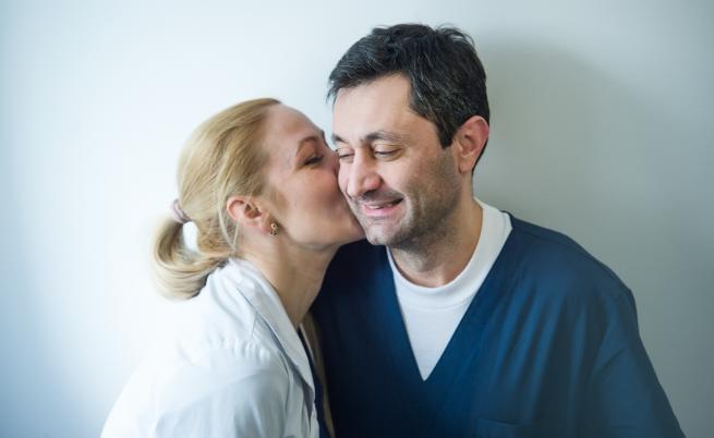  Доктор Хинова и доцент Мазов 