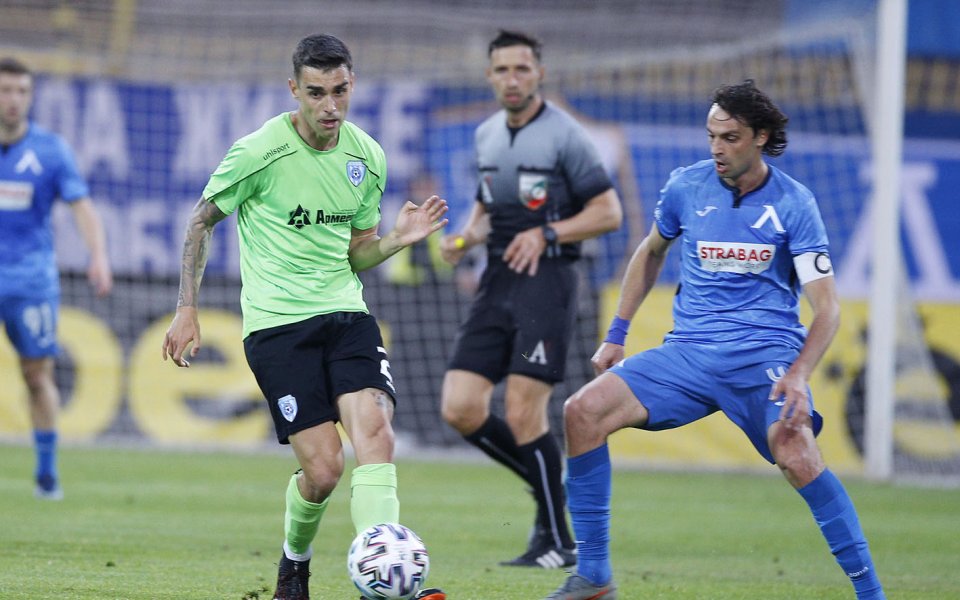 Халфът на Левски Мартин Райнов бе много щастлив след