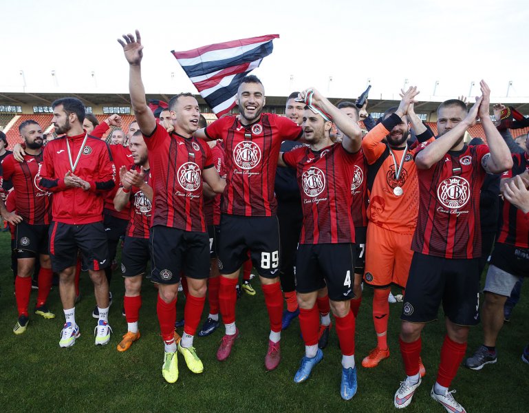 Награждаване на Локомотив София за второто място във Втора лига1