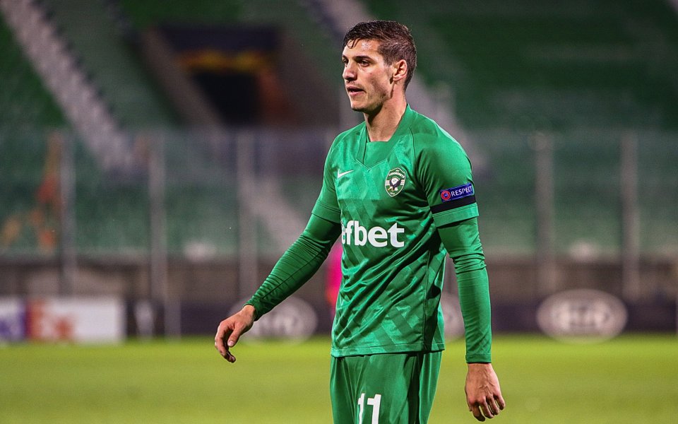 Лудогорец ще купи Кирил Десподов от Каляри, съобщи tuttomercatoweb, позовавайки