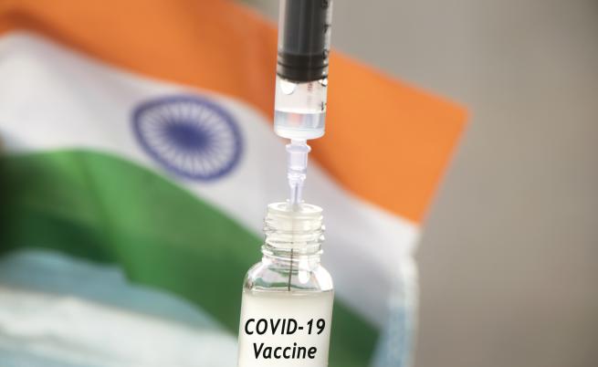 Индийският вариант намалява имунния отговор при ваксинирани срещу COVID-19