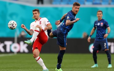 Полша и Словакия играят при 1 1 на стадион Газпром Арена в