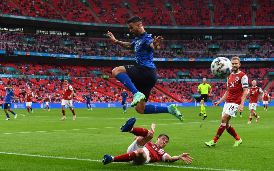 Съставите на Италия и Австрия играят при резултат