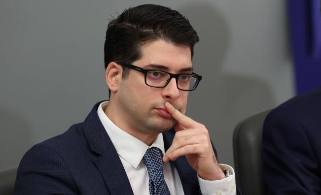 Правителството очаква предупреждение за свръхдефицит от Европейската комисия