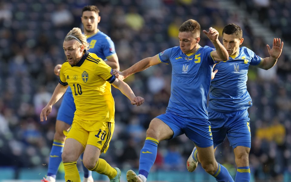 Швеция и Украйна играят при 0:1 в последен 1/8-финал на.