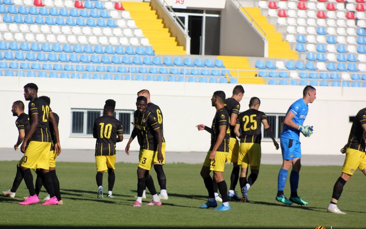 Ботев Пловдив с две контроли утре