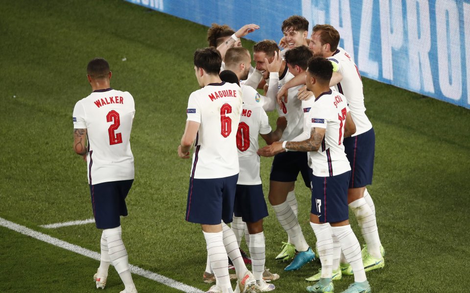 Англия бори проклятието за финал с еднорози (снимки и видео)