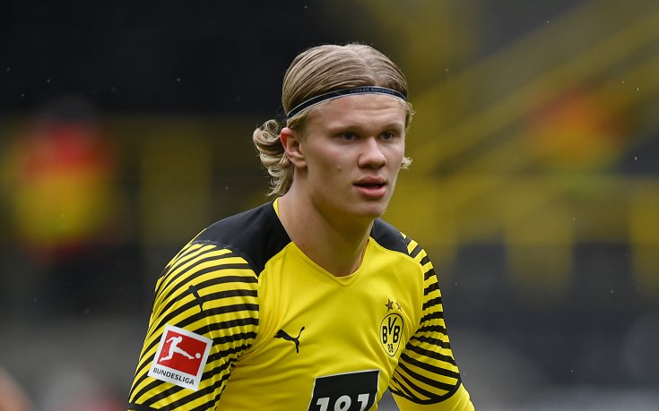 Борусия Дортмунд не е получавал официална оферта от Челси за Халанд