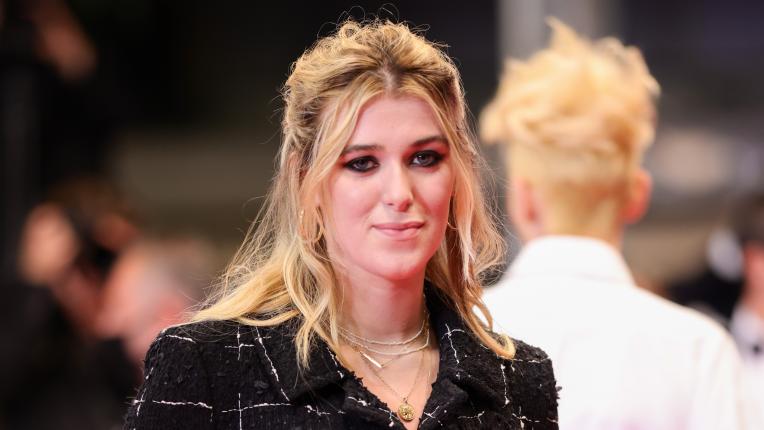  Майка и щерка на аления килим в Кан - Тилда Суинтън и Онър 