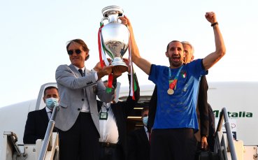 Селекционерът на Италия Роберто Манчини отбеляза една седмица от триумфа