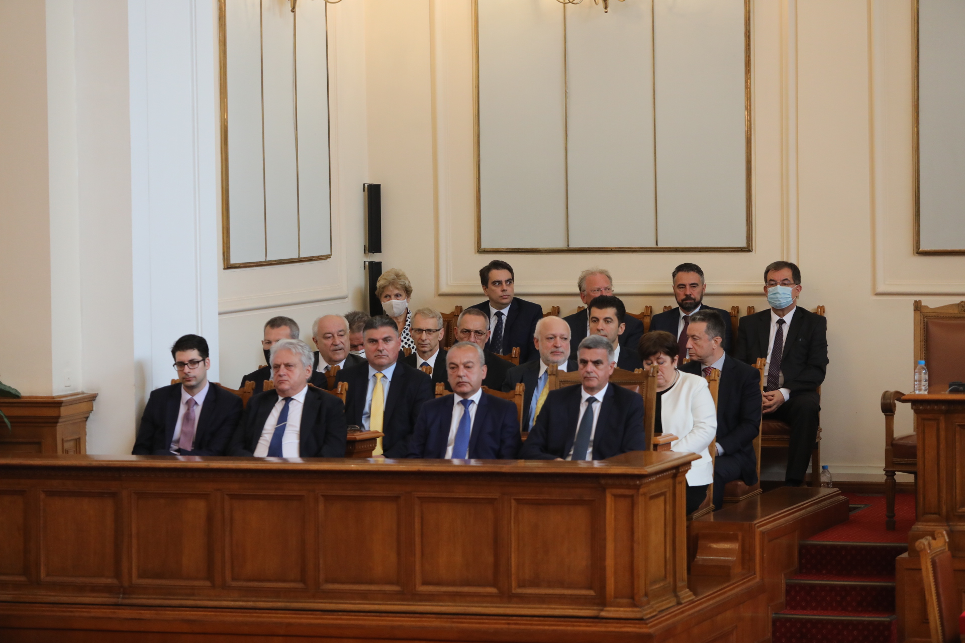 <p>Народните представители от 46-ото Народно събрание положиха клетва</p>
