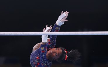 Четирикратната олимпийска шампионка по спортна гимнастика Симон Байлс САЩ запази