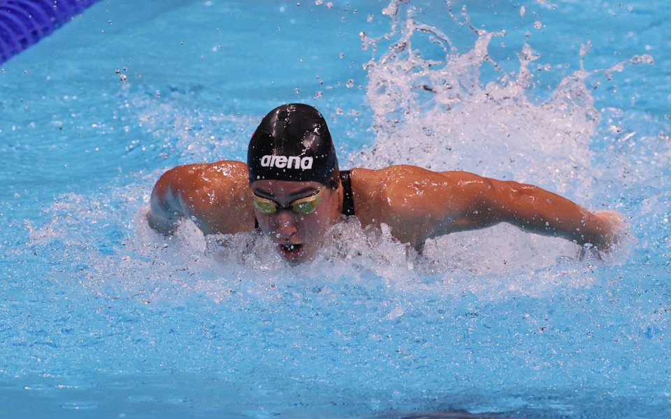 Диана Петкова с рекорд на Европейското по плуване в малък басейн