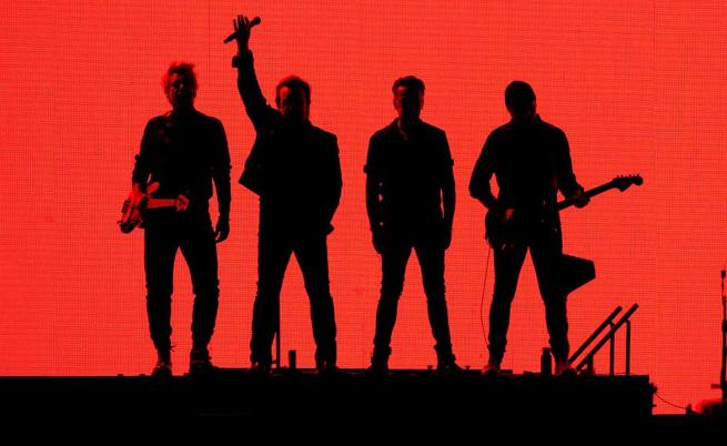 U2 дават „зелена светлина“ на Боно за солова кариера